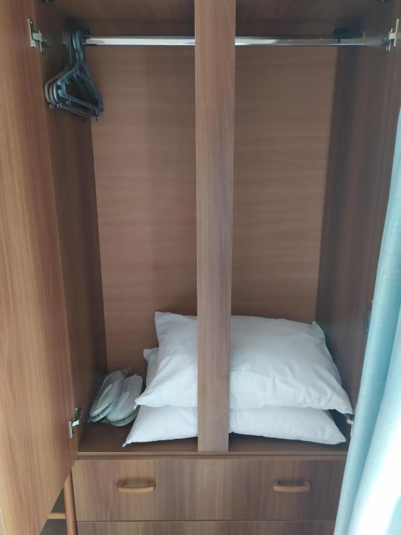 Posteľ alebo postele v izbe v ubytovaní Katsenos studios
