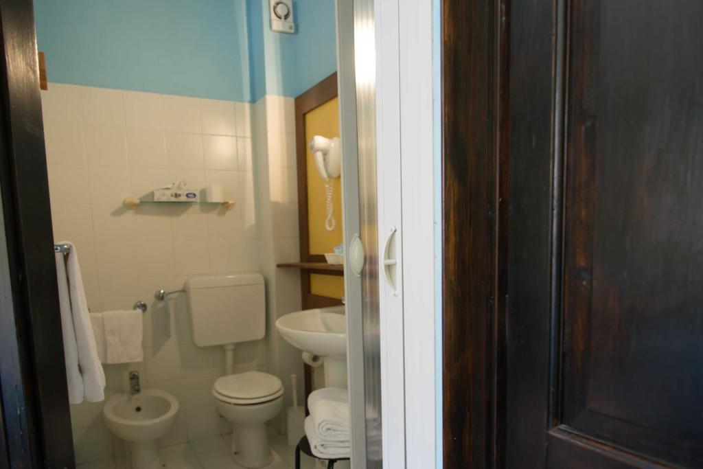Łazienka w obiekcie Hotel Elisabetta