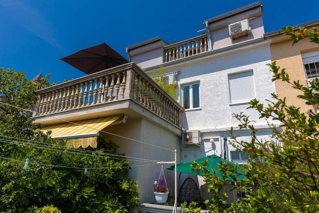 Budova, kde se apartmán nachází