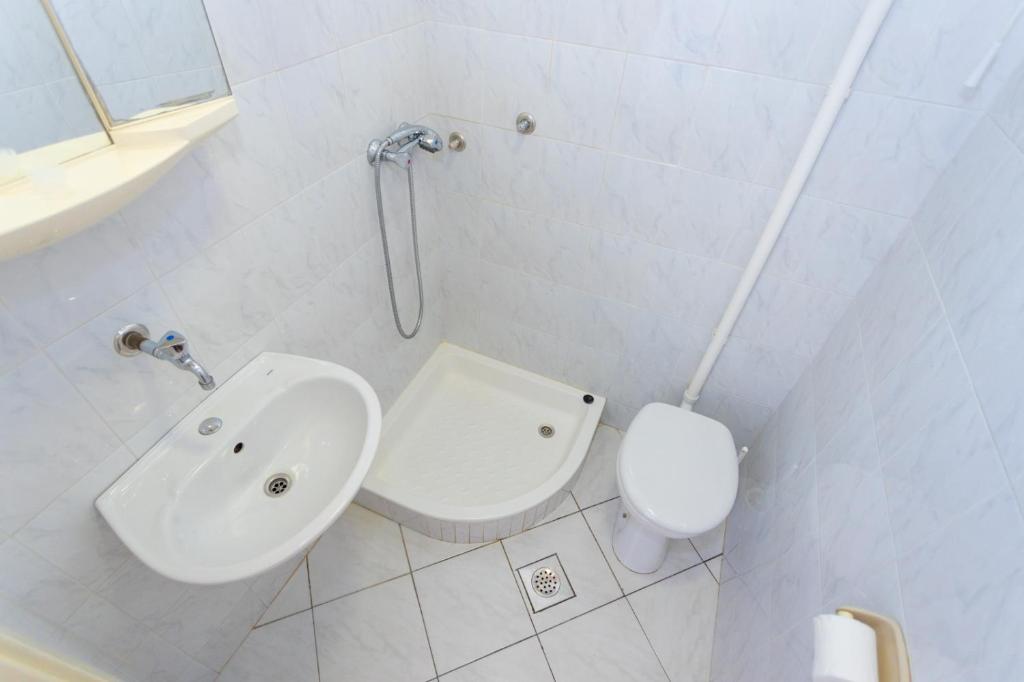 Kúpeľňa v ubytovaní Apartmani Vranjes