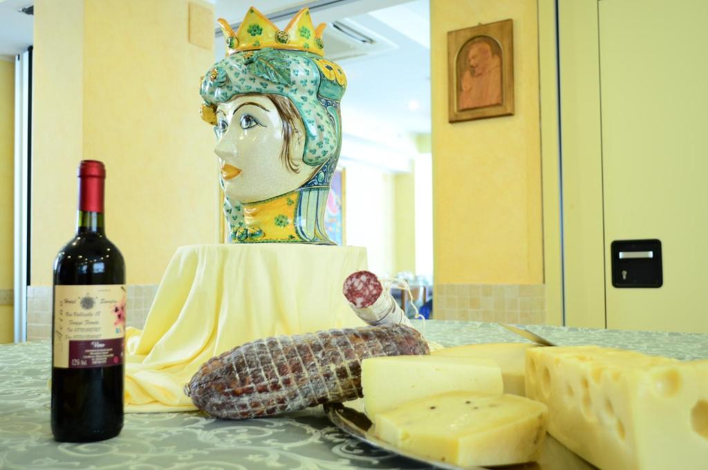 Jídlo v hotelu nebo okolí