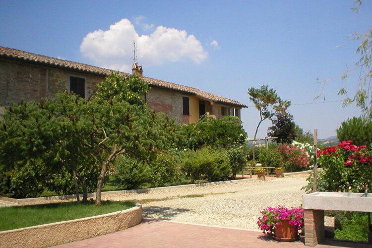 Vonkajšia záhrada v ubytovaní Holiday Home in Ramazzano near Assisi
