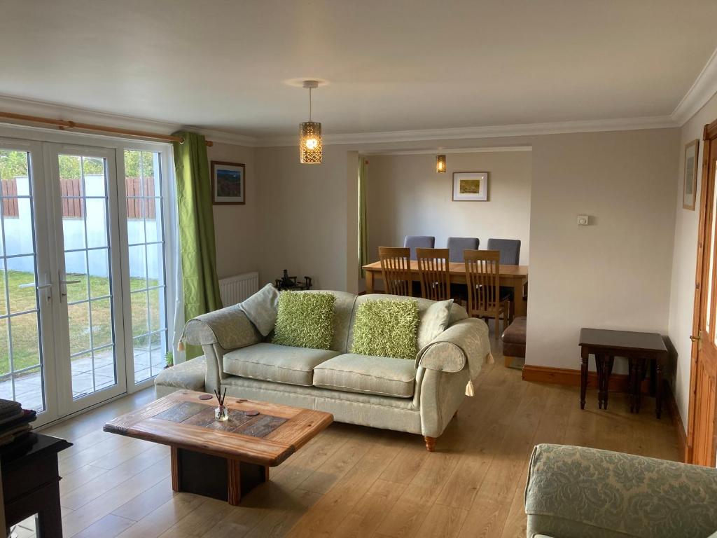 bader-house-aberporth-updated-2024-prices