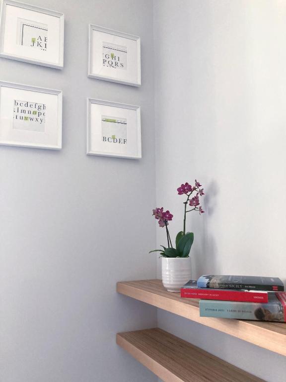Afbeelding uit fotogalerij van Sognalibro Bed and Books in Ragusa