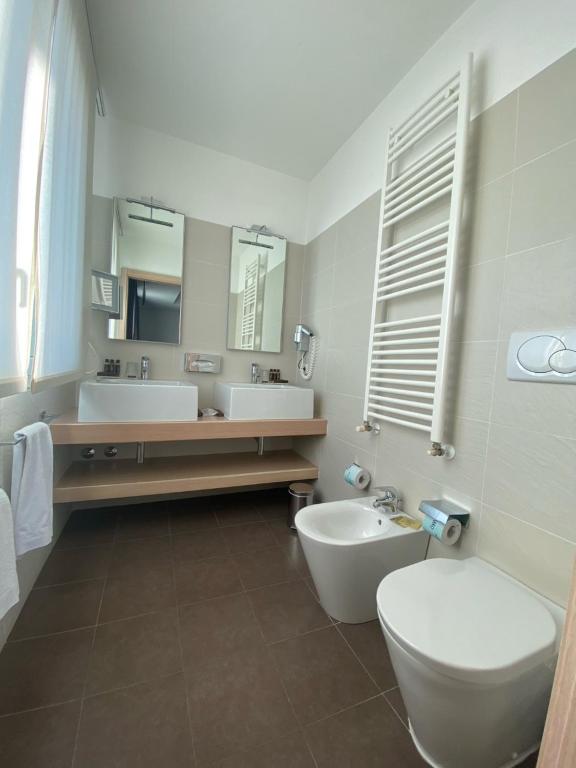 Card International Hotel - Resim 40