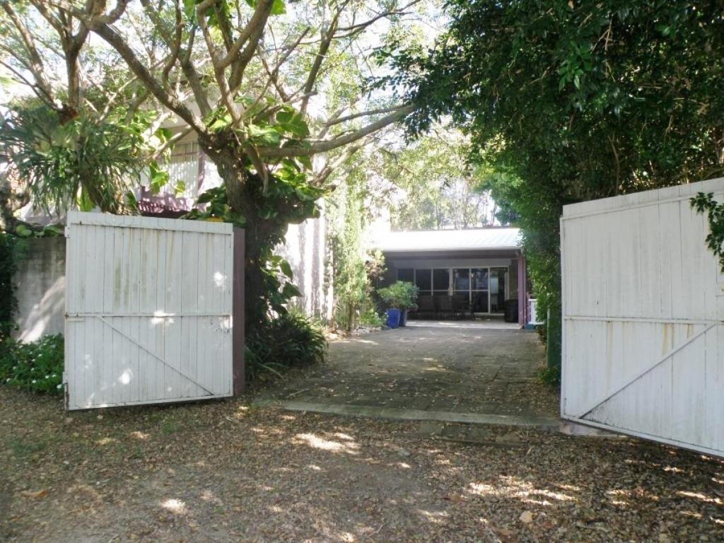 Κήπος έξω από το Bunya Seaside