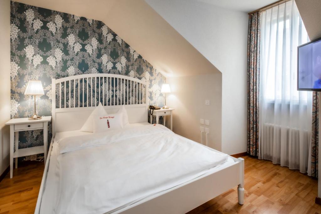 Postel nebo postele na pokoji v ubytování Hotel Roter Turm