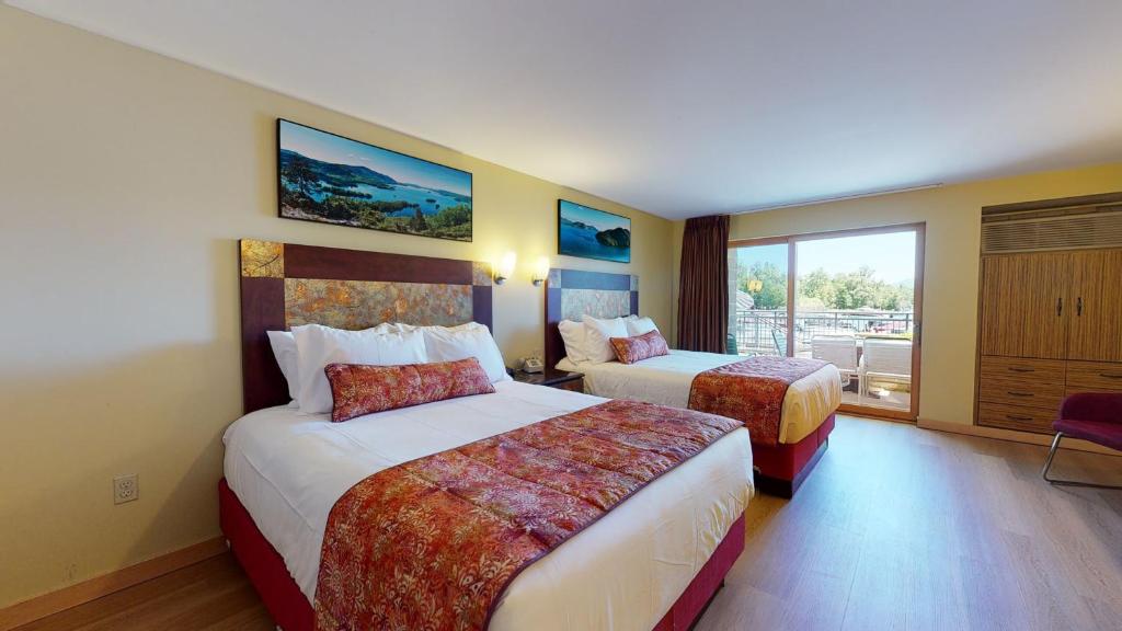 Surfside On The Lake photo