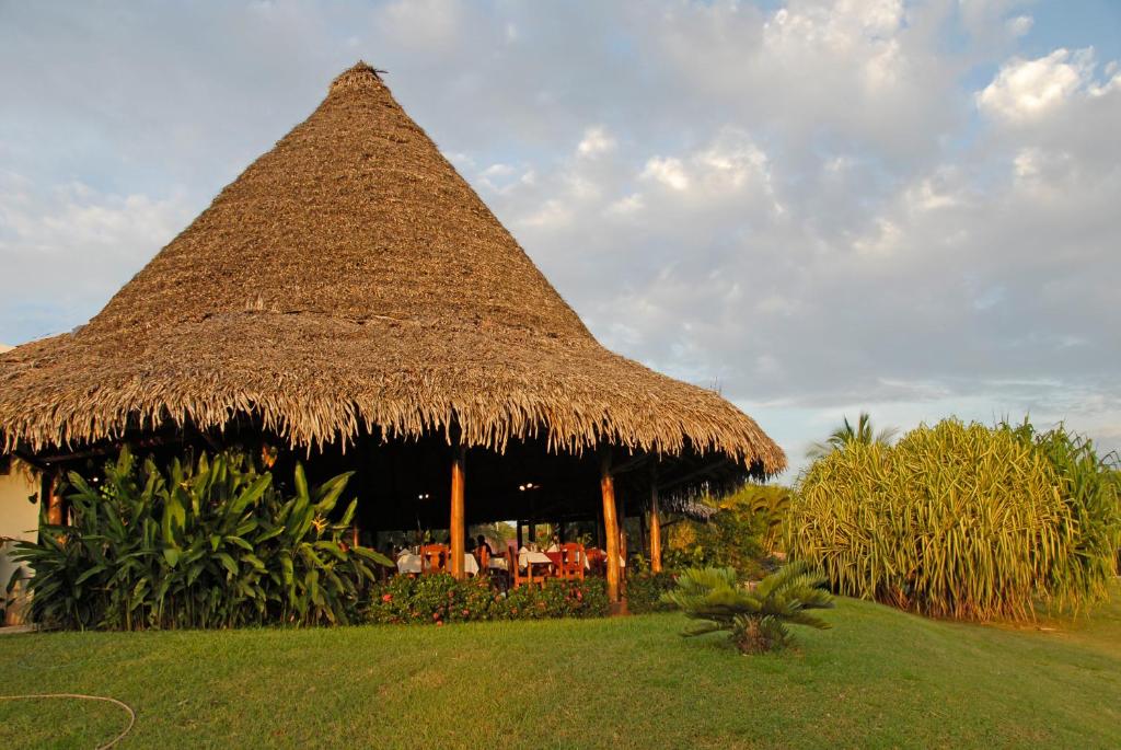 Zahrada ubytování Guacamaya Lodge