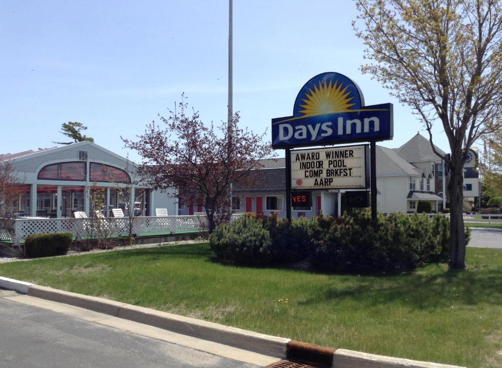 Certifikát, hodnocení, plakát nebo jiný dokument vystavený v ubytování Days Inn by Wyndham Mackinaw City - Lakeview