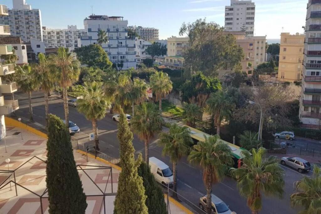 The surrounding neighborhood or a neighborhood close to Az apartmant