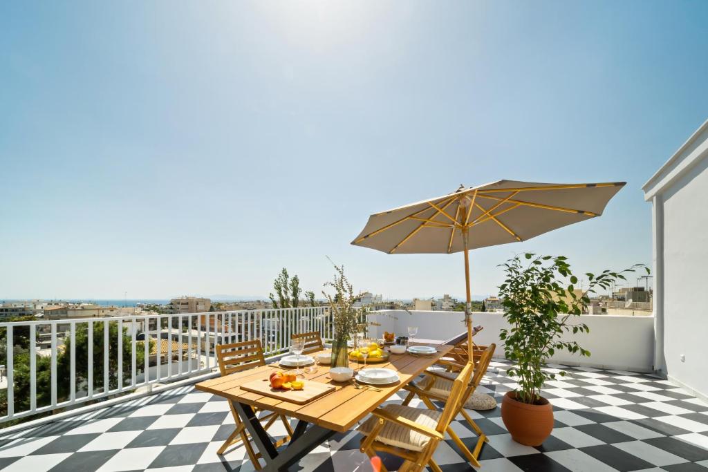 Balkón alebo terasa v ubytovaní Luxurious Apartment with Big Sea View Terrace - Central Location