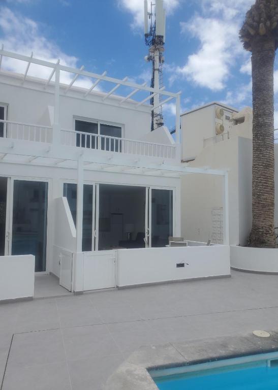Atlantic View 1B 2 Bedrooms Ground Floor, Complex featured on ...