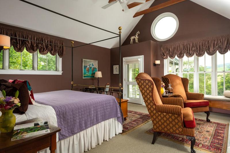 Ashby Inn & Restaurant - King Suite With Balcony