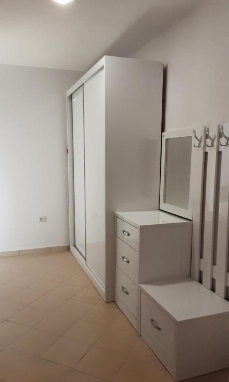 Eriks studio with amazing sea view - Imazhi 3