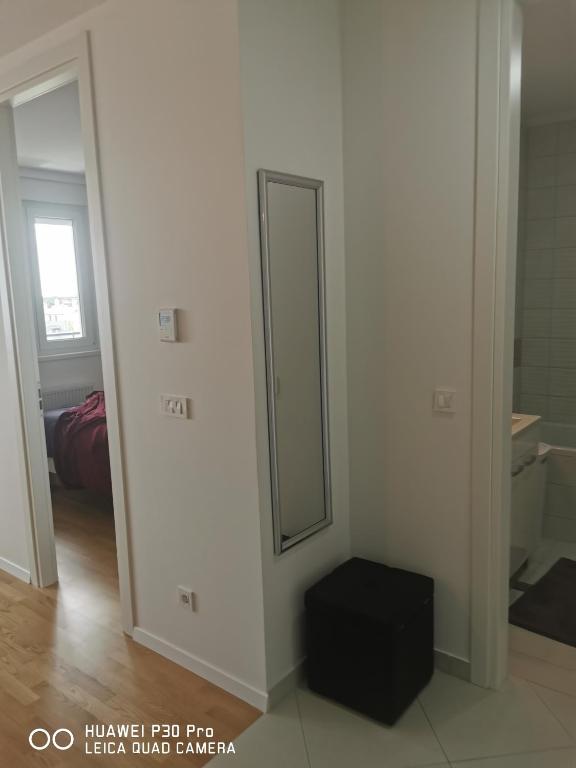 Koupelna v ubytování CITY CENTER PEARL #new#free reserved parking in garage elevator direct access#business and pleasure#city view&balcony&sunny&cafes&markets&tram#city center#working room#2 toliets#2 bedrooms
