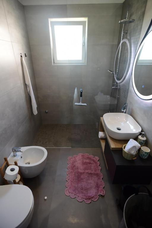 Koupelna v ubytování Luxury Apartment Vabriga