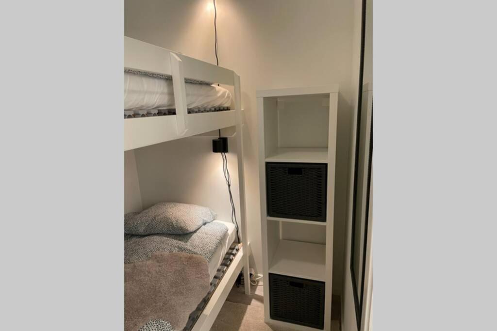 Postel nebo postele na pokoji v ubytování Järvsö Sport Resort- Lgh B
