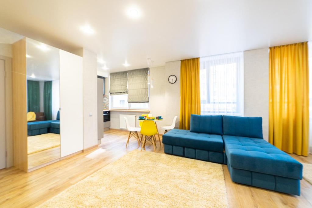 Зеленый попугай - отзывы и видео