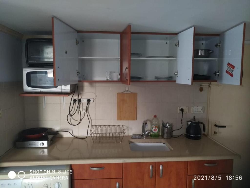 Amir's Apartments - Standard Triple Studio