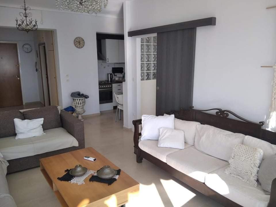 Posedenie v ubytovaní Super view seafront apartment
