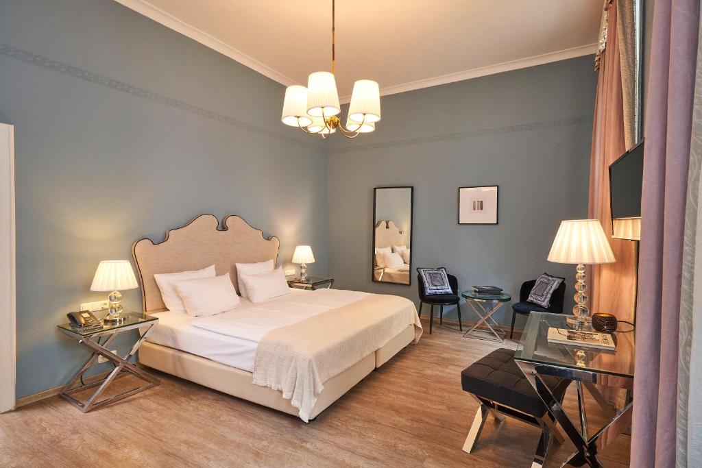 Hotel Monopol - Central Station - Resim 11