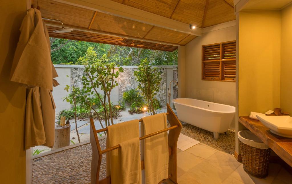 Denis Private Island Seychelles photo 5