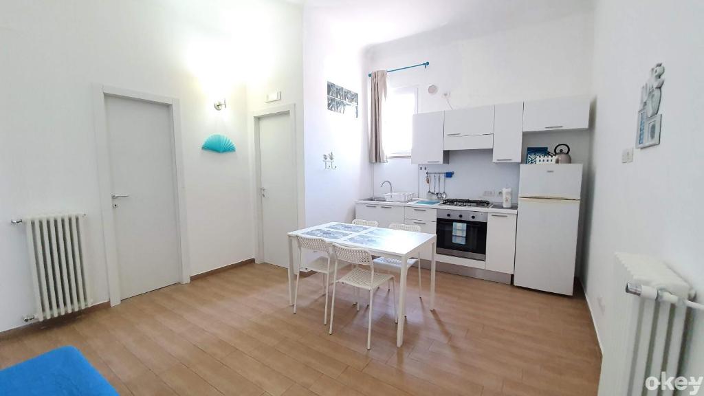Kuchnia lub aneks kuchenny w obiekcie Domus Garruba - Casa Vacanze Bari