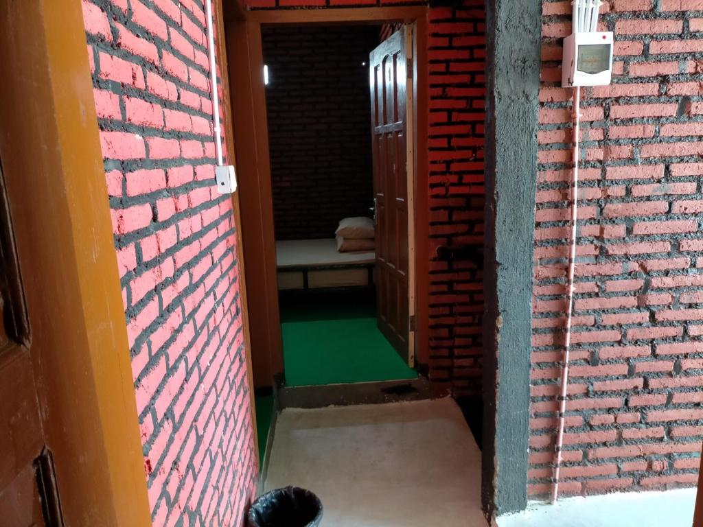 Foto dalla galleria di Kendang Kempul Hostel a Dadapan