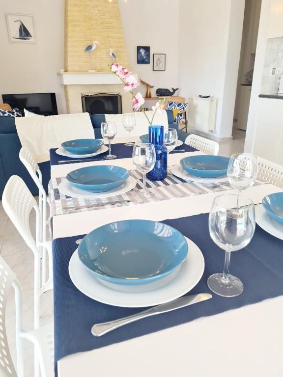 Fotografie z fotogalerie ubytování Villa Elysium, 3 bedrooms, pool, sea view & wifi v destinaci Tala