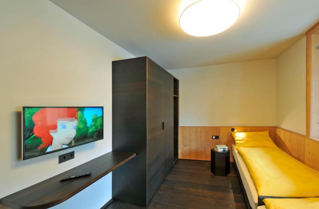 TV a/nebo společenská místnost v ubytování Ferienparadies Natterer See
