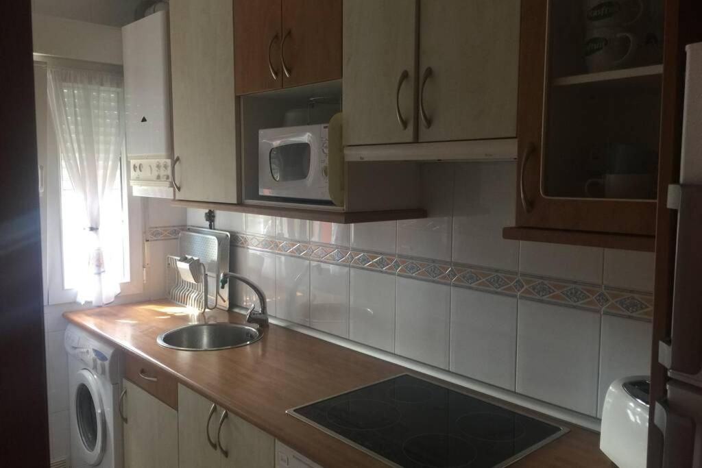 Kuchyň nebo kuchyňský kout v ubytování Chalet en el Alto de La Hayuela-Udías