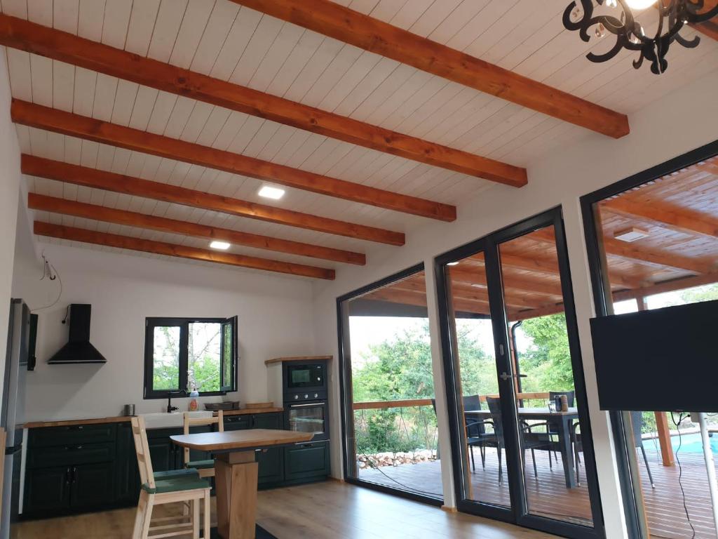 Kuchyň nebo kuchyňský kout v ubytování Luxury mobile villa Melody