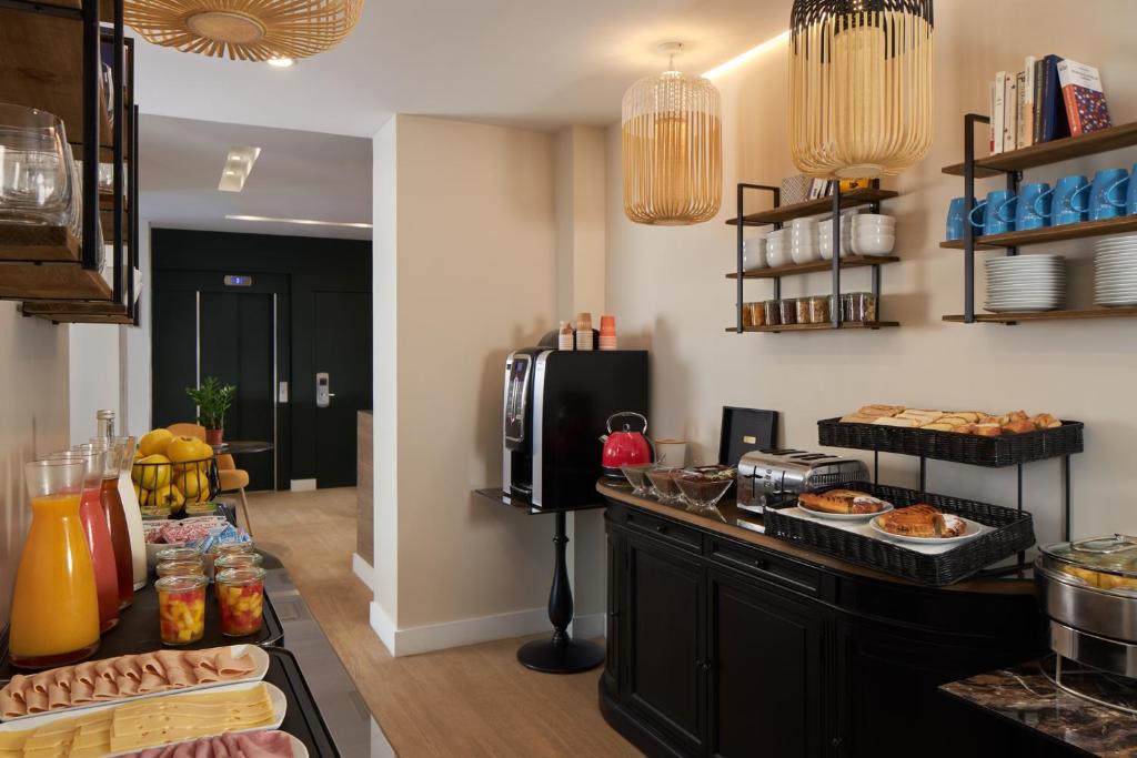 Hotel Apolonia Paris Montmartre; Sure Hotel Collection by Best Western - Resim 38