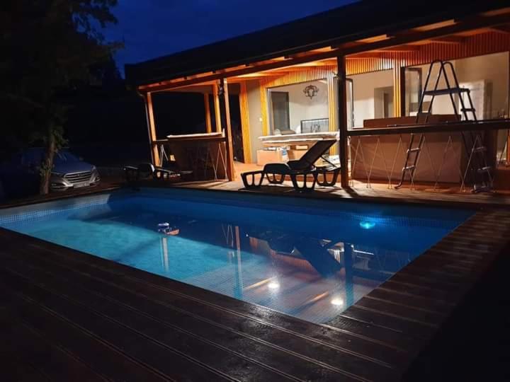Bazén v ubytování Luxury mobile villa Melody nebo v jeho okolí