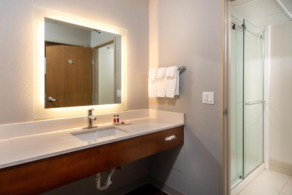 AmericInn by Wyndham Rapid City - Suite Exécutive Avec Deux Lits Queen - Non-fumeur