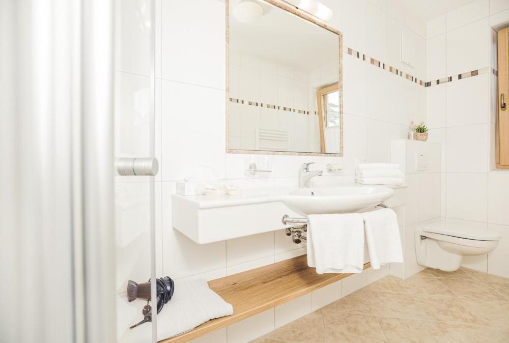 Kép Wohlfühl Ferien-Heim Aparthotel 4 Sterne szállásáról Zell am Zillerben a galériában