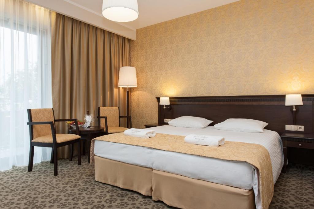 Hotel Lambert Medical Spa - Comfort Double Or Twin Room With Spa Package