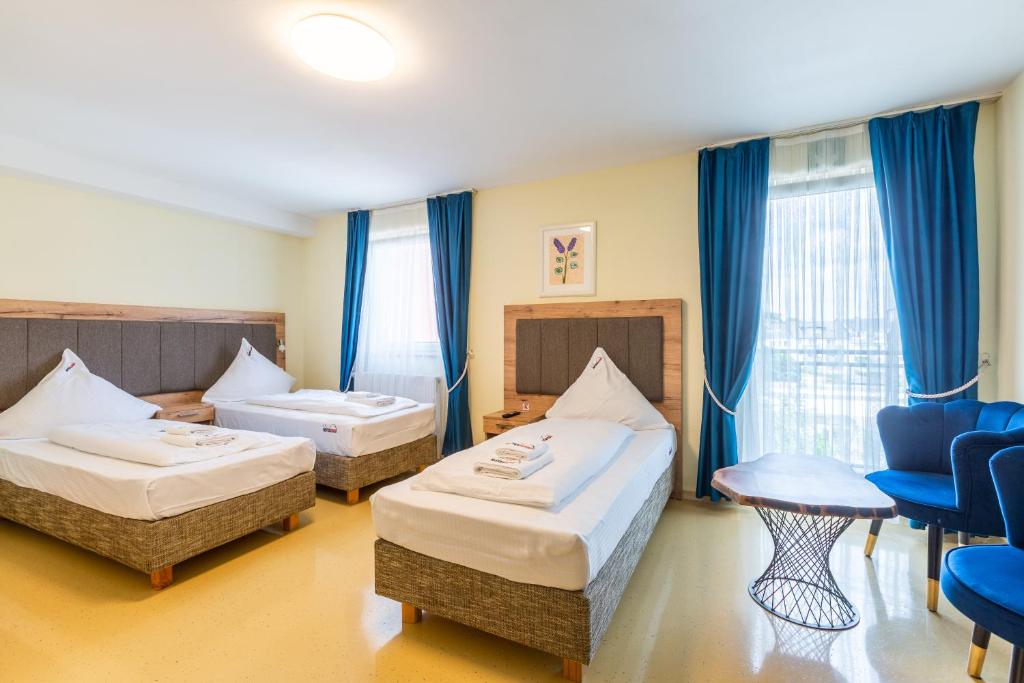 Hotel Arena - Standard Triple Room