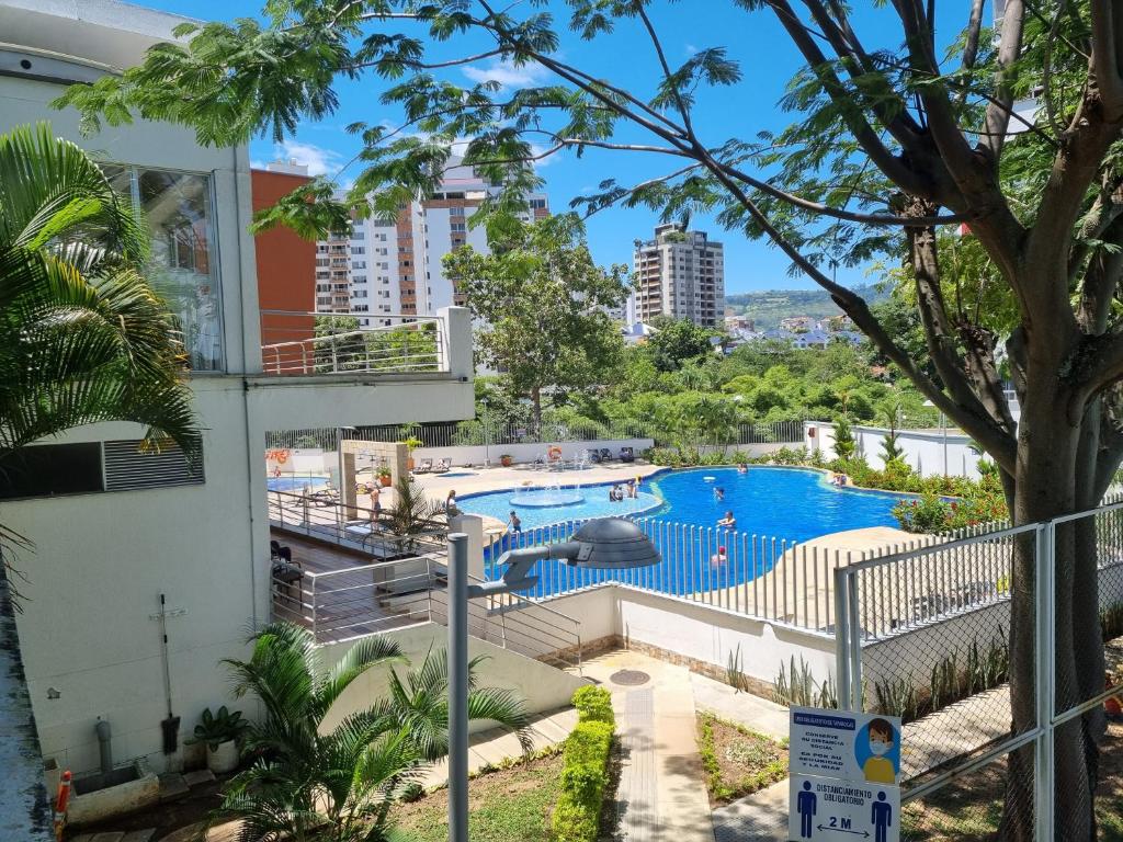 Apartment Cañaveral familiar zonas verdes Piscinas, Floridablanca
