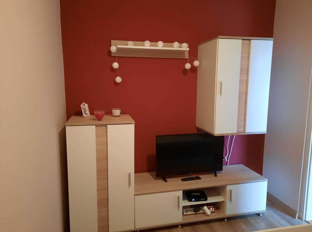 FLÓRA VENDÉGHÁZ A BALATONNÁL - Appartement Met één Slaapkamer