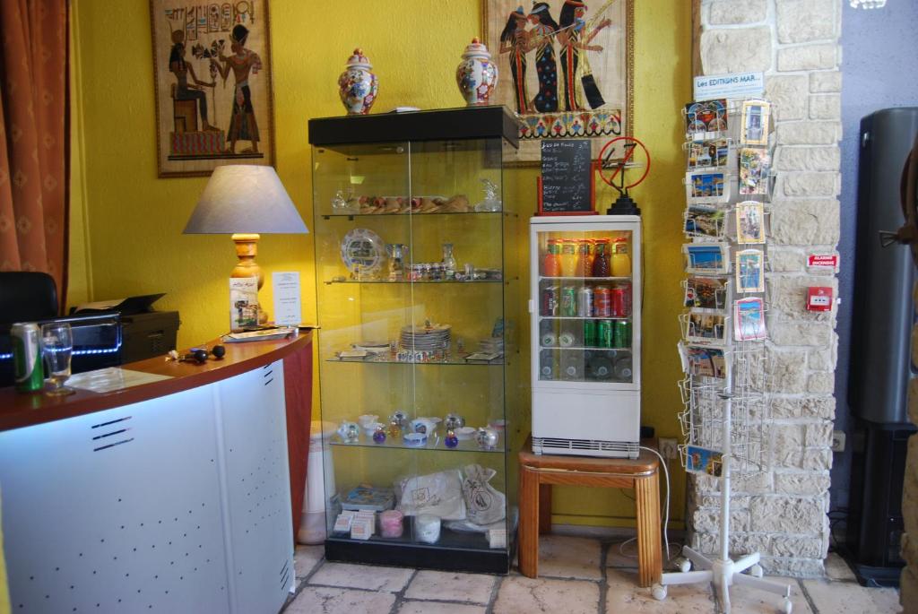 Hôtel Azur - Resim 2