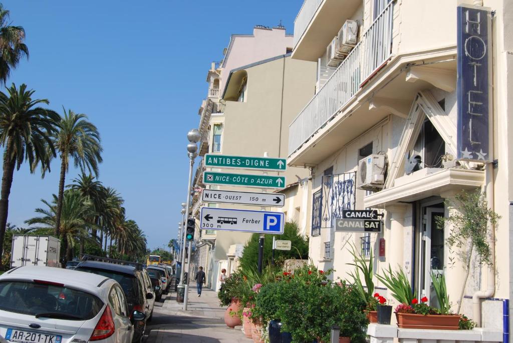 Hôtel Azur - Resim 44