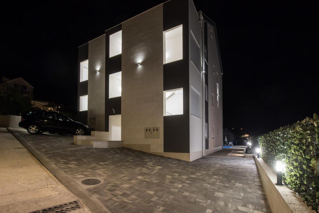 Budova, v ktorej sa apartmán nachádza