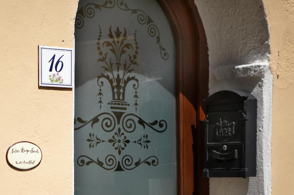 Fotografie z fotogalerie ubytování Antico Borgo Sanda Lago Maggiore v destinaci Casalzuigno