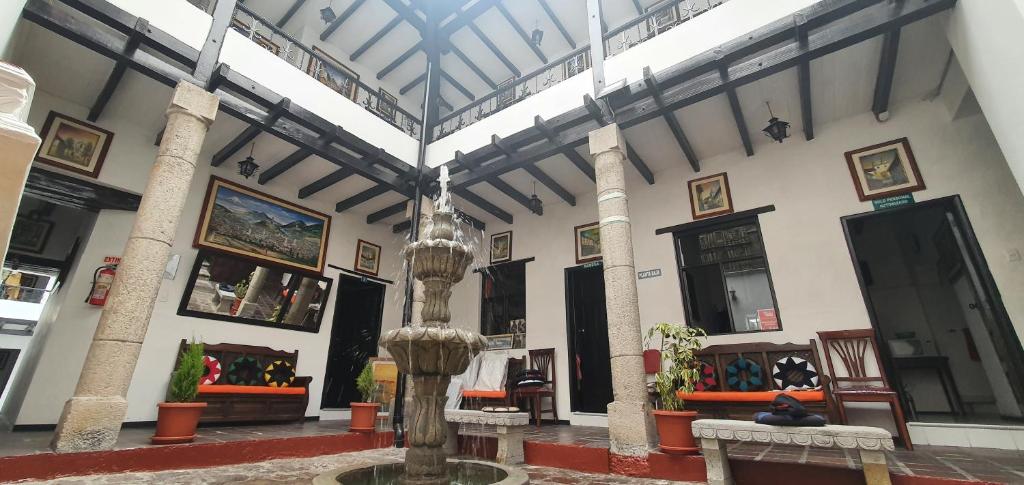 Gallery image of Hostal Flores in Quito
