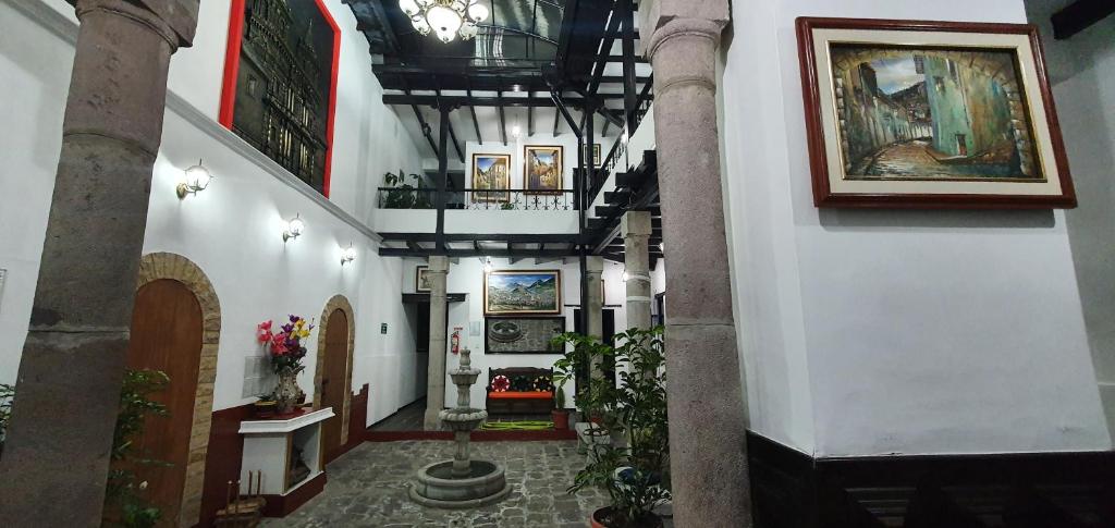 Fotografie z fotogalerie ubytování Hostal Flores v destinaci Quito