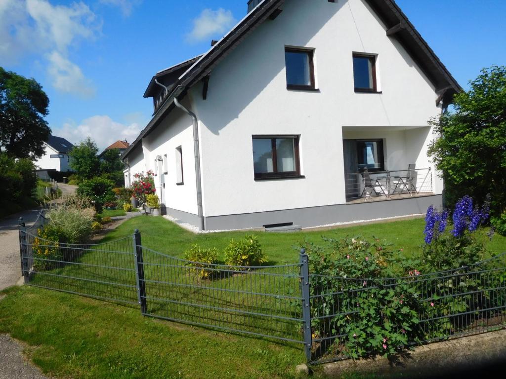 Zahrada ubytování Ferienwohnung Charly