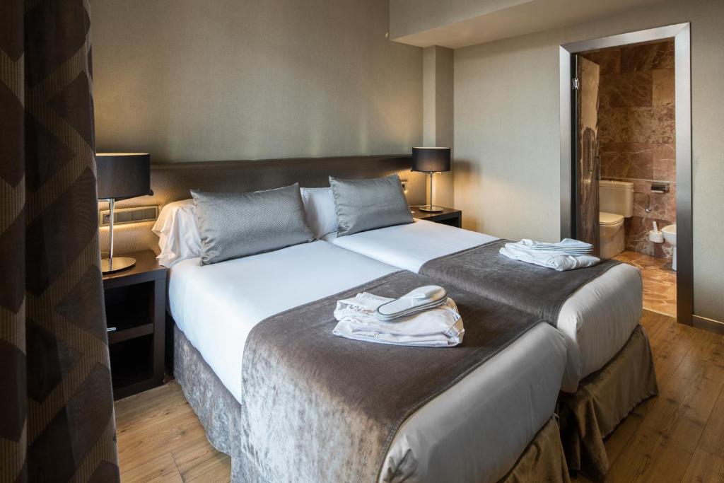 Catalonia Portal de l'Angel - 8