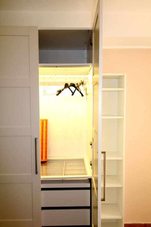 Kuchyňa alebo kuchynka v ubytovaní Vado al teatro monolocale in centro per 2